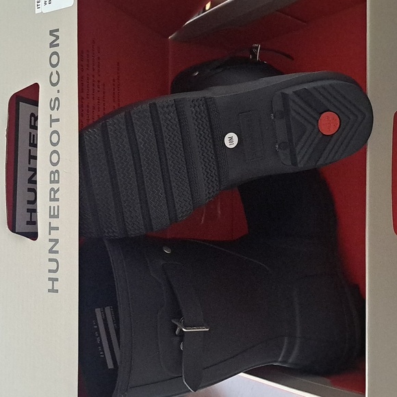 Hunter Black Women's Waterproof Rain Boots. Size 10 New In Box. - Picture 3 of 6